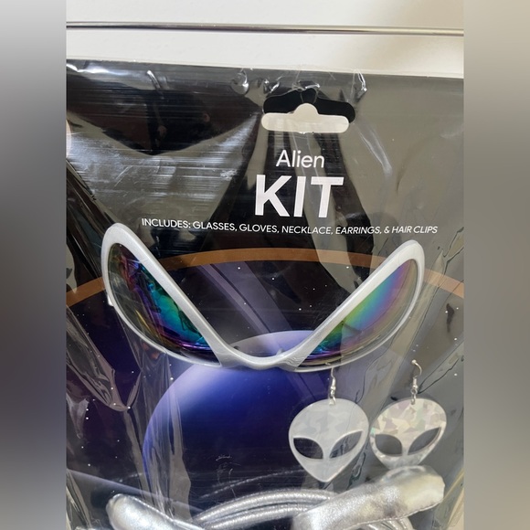 🛸👽Alien Halloween Instant Kit 🛸👽 - Picture 4 of 7
